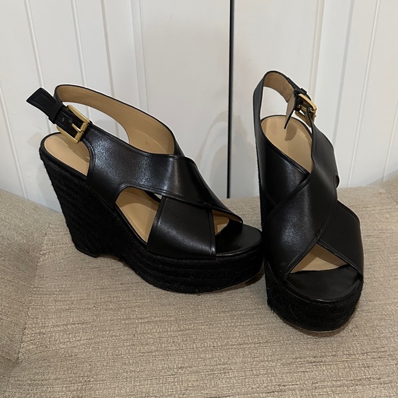 Elegant Black Wedge Sandals - Picture 1 of 7